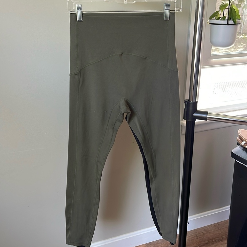PARAGON naked leggings